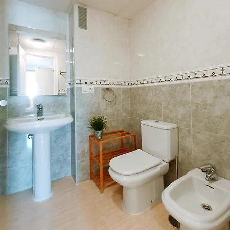 Apto Jazmin, 3 Hab, Gran Terraza Con Vistas A La Montana Y A 15 Min De La Playa Apartment *