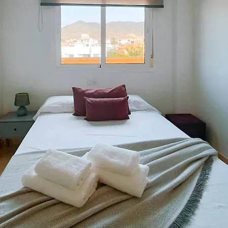Apto Jazmin, 3 Hab, Gran Terraza Con Vistas A La Montana Y A 15 Min De La Playa Apartment